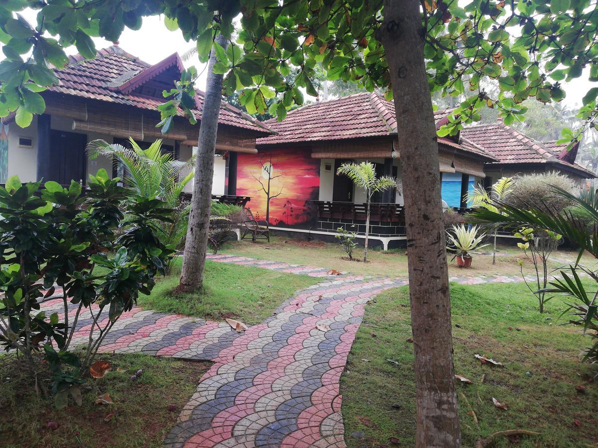 Maadathil Cottages Varkala Kültér fotó